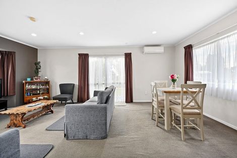 Photo of property in 11 Garland Drive, St Andrews, Hamilton, 3200