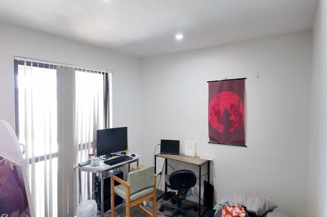 Photo of property in 372 Swanson Road, Ranui, Auckland, 0612