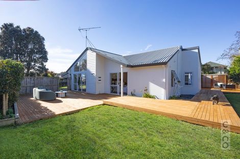 Photo of property in 4 Vintners Close, Huapai, Kumeu, 0810