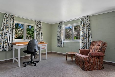 Photo of property in 17 Kereru Street, Two Mile Bay, Taupo, 3330