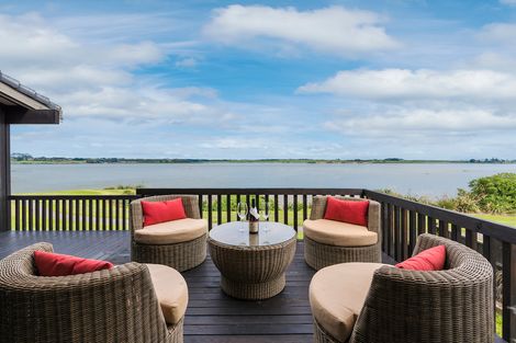 Photo of property in 33 St Annes Crescent, Wattle Downs, Auckland, 2103