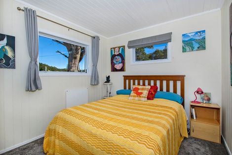 Photo of property in 633 Ormiston Road, Waipu, 0582