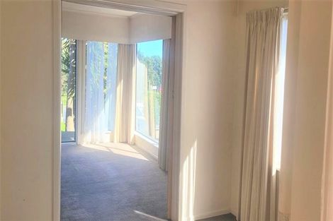 Photo of property in 94 Mana Esplanade, Paremata, Porirua, 5026