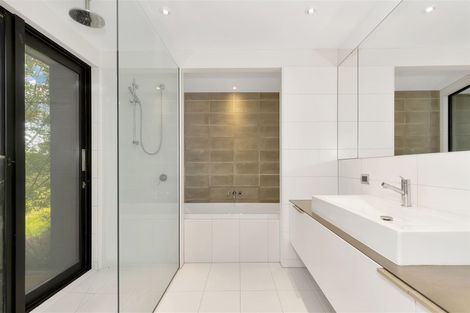 Photo of property in 219 Wyndale Road, Springfield, Sheffield, 7580