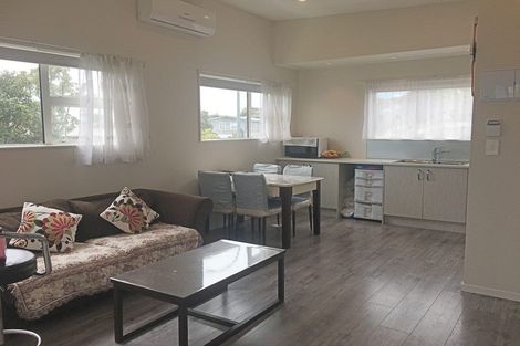 Photo of property in 109 Reeves Road, Pakuranga Heights, Auckland, 2010