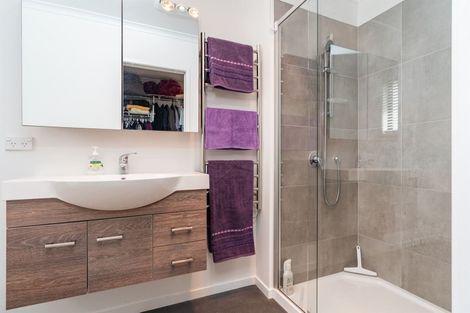 Photo of property in 5 Ngaio Close, Mangawhai, 0505