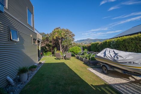 Photo of property in 33 Seaview Lane, Wainui, French Farm, 7582