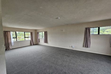 Photo of property in 5b Mclellan Street, Tawa, Wellington, 5028