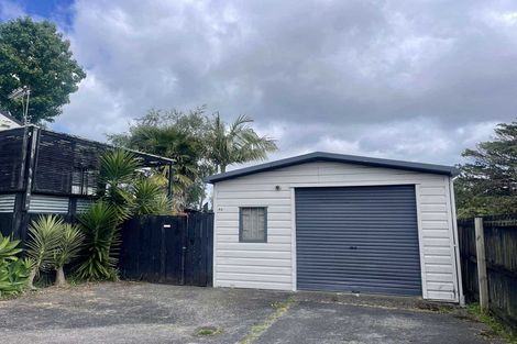 Photo of property in 9a Taioma Crescent, Te Atatu Peninsula, Auckland, 0610
