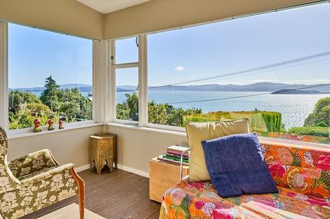 Photo of property in 54 Ferry Road, Days Bay, Lower Hutt, 5013