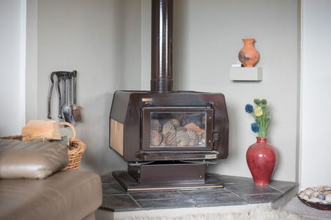 Photo of property in 15 Dalbeth Place, Matangi, Hamilton, 3284