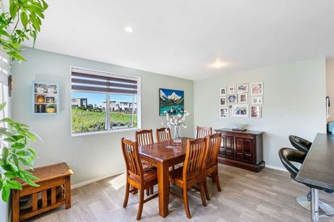 Photo of property in 24 Bayview Park Lane, Orewa, 0931