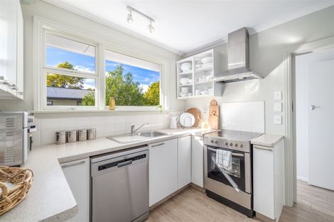 Photo of property in 32 Rossiter Avenue, Redwood, Christchurch, 8051