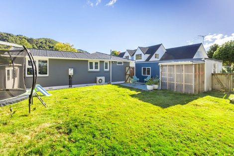 Photo of property in 46 Holdsworth Avenue, Trentham, Upper Hutt, 5018