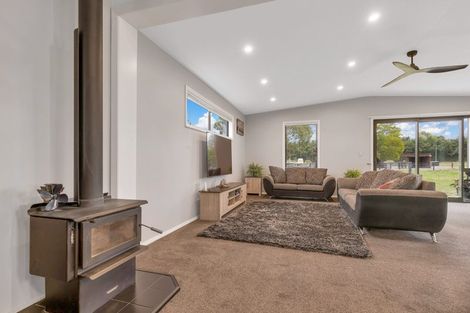 Photo of property in 71 Terrace Road, Cust, Rangiora, 7471