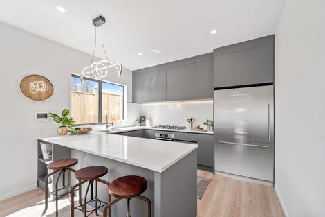 Photo of property in 21b Montgomery Avenue, Belmont, Auckland, 0622