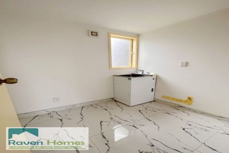 Photo of property in 2/20 Humphrey Kemp Avenue, Henderson, Auckland, 0612