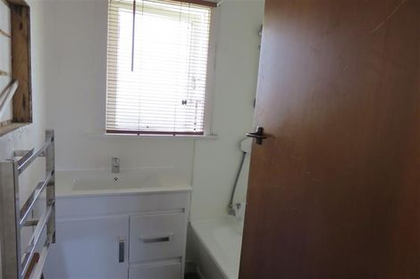 Photo of property in 17 Oreil Avenue, West Harbour, Auckland, 0618