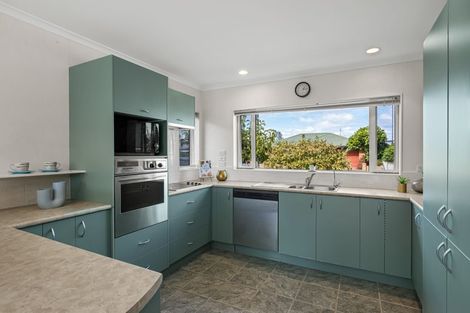 Photo of property in 12 Dan Tori Place, Orewa, 0931