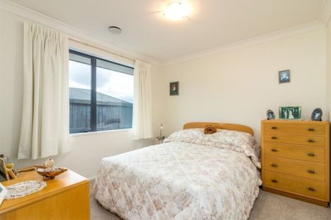 Photo of property in 5 Kotuku Crescent, Takanini, 2112