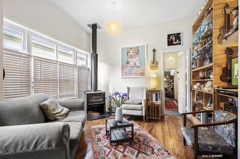 Photo of property in 24 Duppa Street, Berhampore, Wellington, 6023