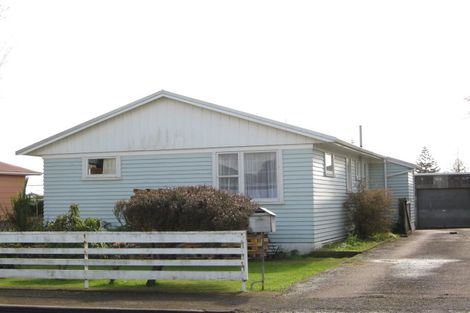 Photo of property in 10 Pamu Place, Waitara, 4320