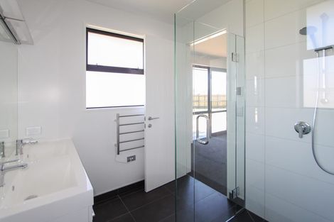 Photo of property in 71 Infinity Drive, Wanaka, 9305