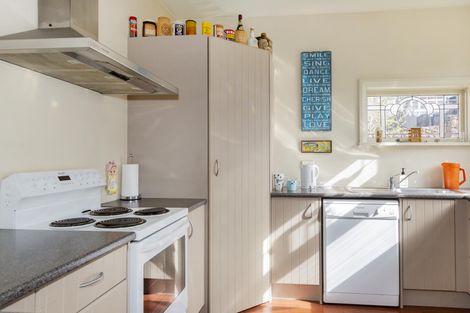 Photo of property in 2 Earn Street, Oamaru North, Oamaru, 9400