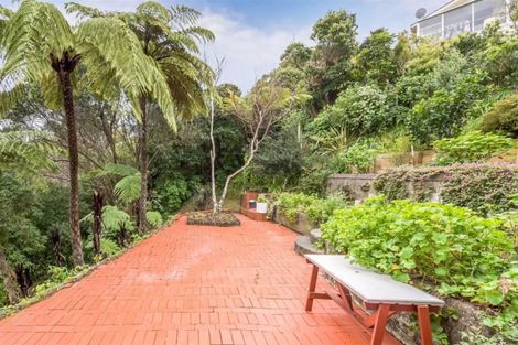 Photo of property in 18 Magnolia Grove, Maungaraki, Lower Hutt, 5010