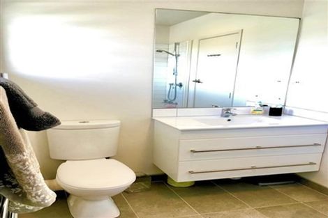 Photo of property in 2/41 Jutland Road, Hauraki, Auckland, 0622