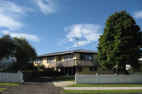 Photo of property in 45 Megan Avenue, Pakuranga Heights, Auckland, 2010