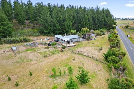 Photo of property in 577 Waikawa Beach Road, Waikawa Beach, Levin, 5573