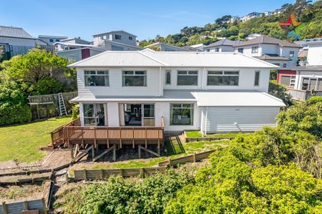 Photo of property in 18 Cresswell Place, Johnsonville, Wellington, 6037