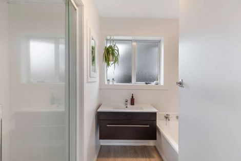 Photo of property in 19 Horton Place, Avondale, Christchurch, 8061