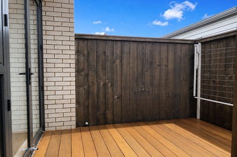 Photo of property in 27 Saltmarsh Road, Hobsonville, Auckland, 0616