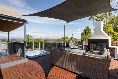 Photo of property in 10 Kaimai View Drive, Ohauiti, Tauranga, 3112