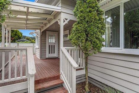 Photo of property in 16 Howell Road, Taneatua, 3123