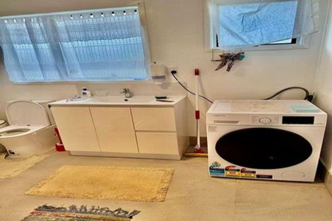 Photo of property in 26 Blanche Way, Half Moon Bay, Auckland, 2012