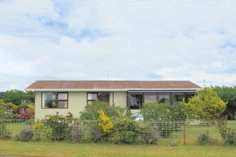 Photo of property in 3 Adventure Street, Tolaga Bay, 4077