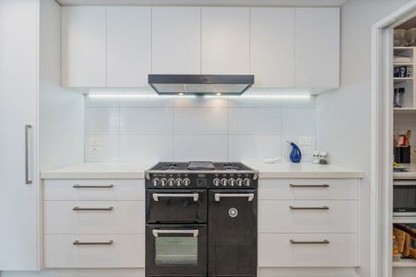 Photo of property in 21 Debenham Drive, Whitianga, 3510