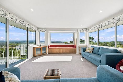 Photo of property in 271 Cannon Hill Crescent, Mount Pleasant, Christchurch, 8081