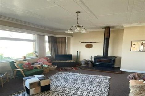 Photo of property in 82 Middleton Road, Kew, Dunedin, 9012