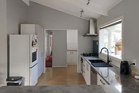 Photo of property in 29 Newburn Grove, Wainuiomata, Lower Hutt, 5014