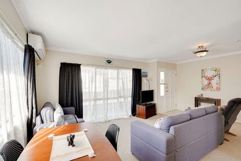 Photo of property in 10b Frances Street, Hamilton East, Hamilton, 3216