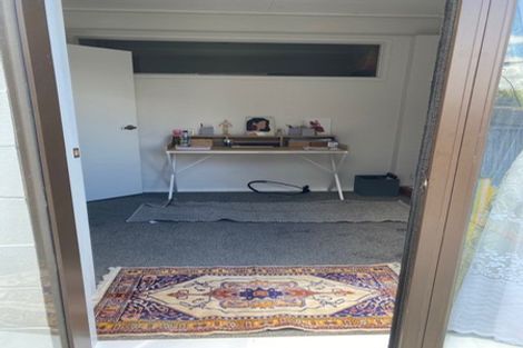 Photo of property in 60 Lynden Avenue, Hillcrest, Auckland, 0627