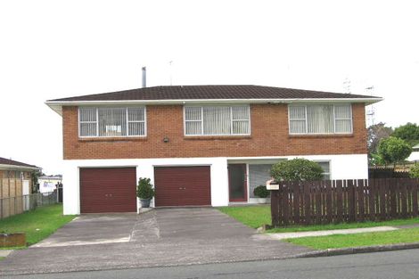 Photo of property in 2/81a Flanshaw Road, Te Atatu South, Auckland, 0610