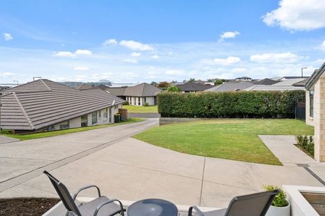 Photo of property in 3 Lakeside Terrace, Omokoroa, 3114