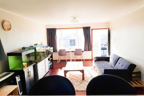 Photo of property in 3 Kilham Avenue, Northcote, Auckland, 0627