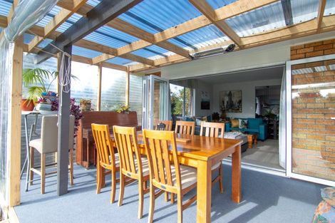 Photo of property in 45 Rata Street, Roslyn, Palmerston North, 4414