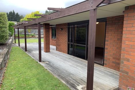 Photo of property in 5 Weka Place, Picton, 7220